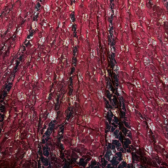 💜2/$15 Little Red Dress Lace/Satin - Picture 5 of 8